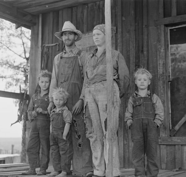 A Glimpse into the Past: Life in the Missouri Ozarks, 1940