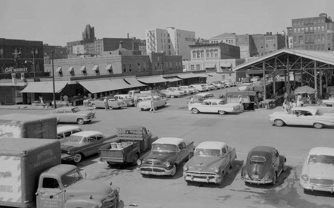 Exploring Life in Kansas City, Missouri, 1960: A Journey Through Time - History Time Machine