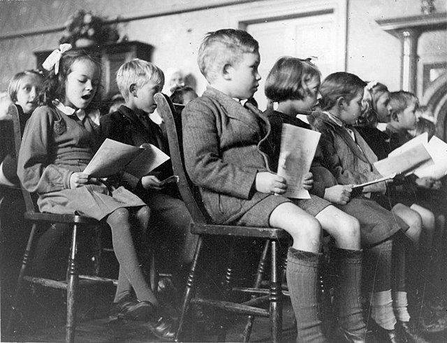 Growing Up in 1950s Small Town America